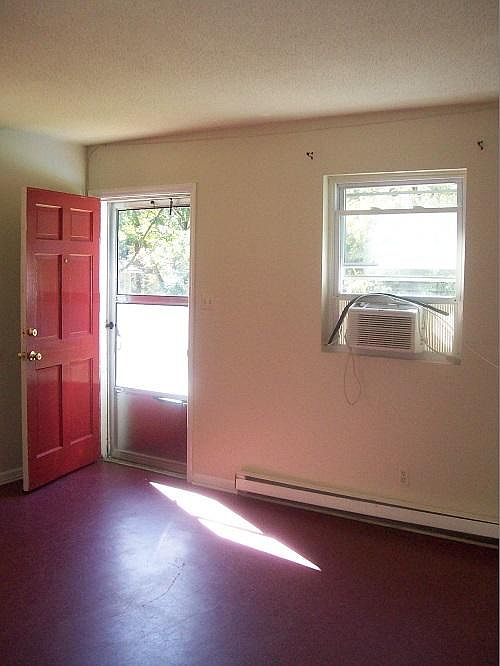 2nd image of 407 Gattis St #B