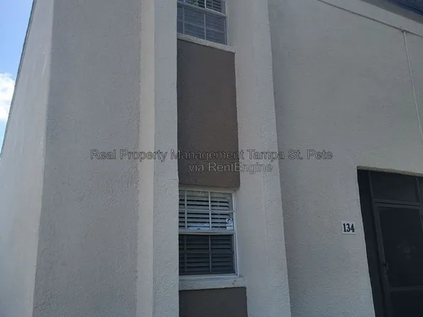 711 Russell Ln, Brandon, FL 33510