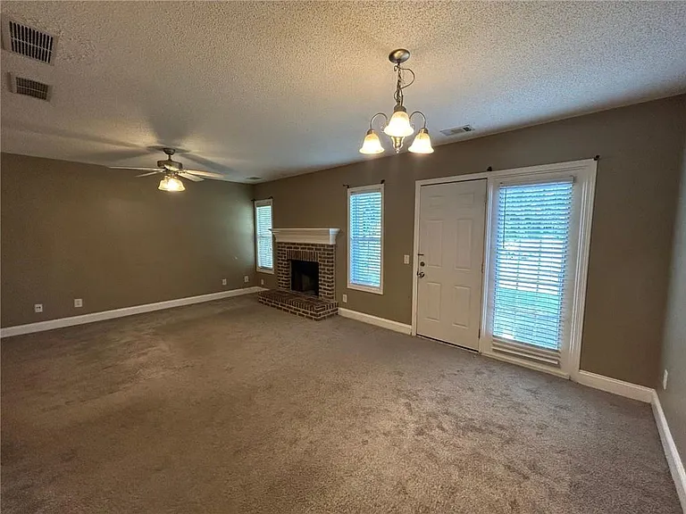 3233 Glenloch Pl — Photo 11