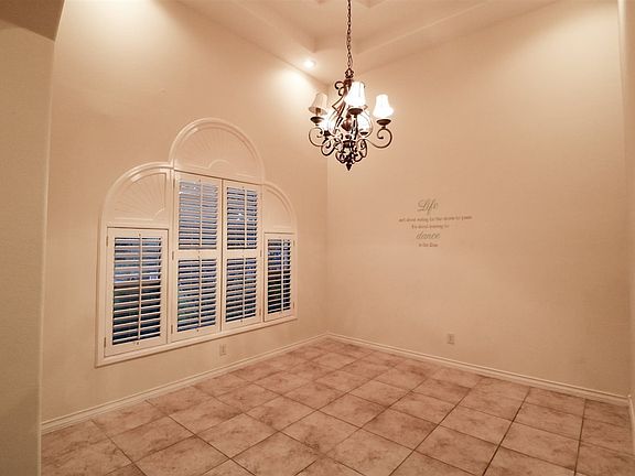 3rd image of 10525 Winrock Dr