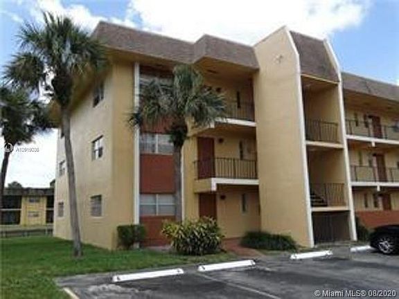 3rd image of 7960 Colony Cir N APT 208