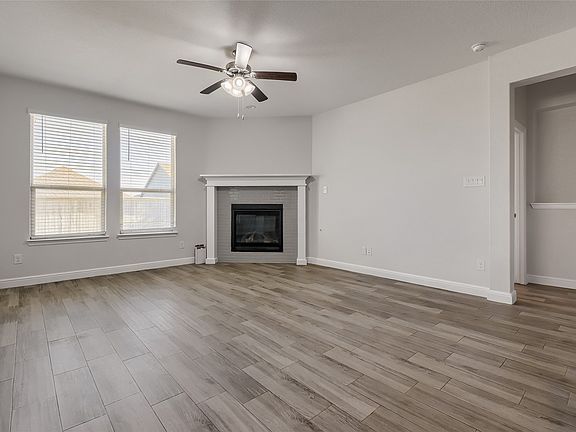3rd image of 2312 Mockingbird Ct