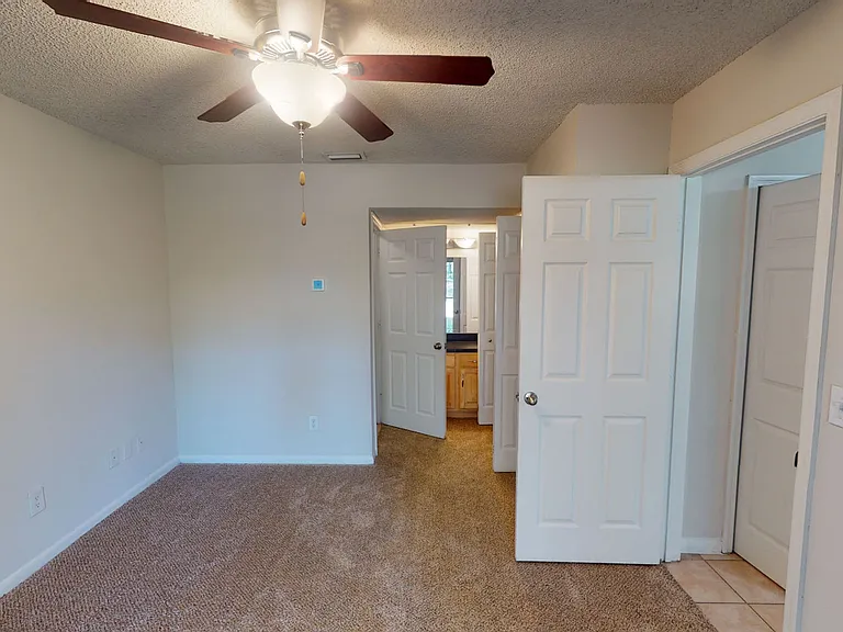Altamira Place Apartment Homes — Photo 42
