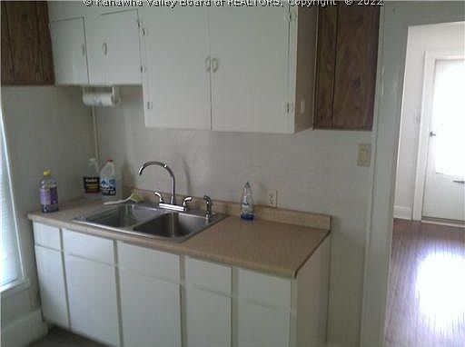 3rd image of 603 21st St W