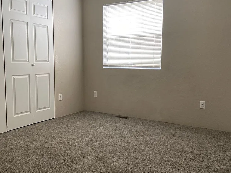 502 Twin Oaks — Photo 14