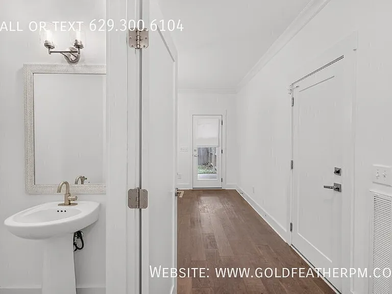 253A Riverside Dr — Photo 17