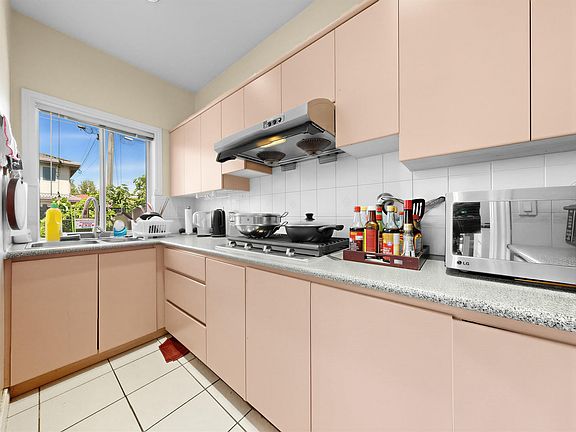5th image of 7311 Belair Dr