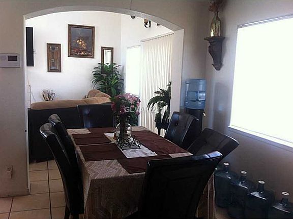 4th image of 3920 Madrone Dr