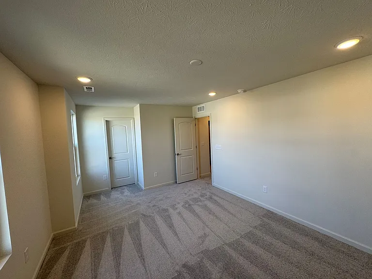 6837 Bridle Oaks Ct — Photo 24