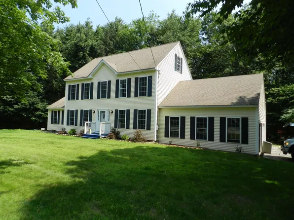 30 Strawberry Lane, Raymond, NH 03077