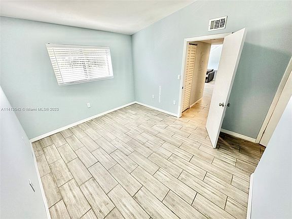3rd image of 251 Palm Cir W #30
