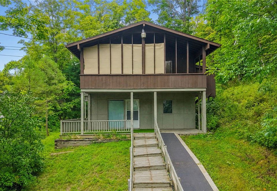 1st image of 609 Spencer Rd