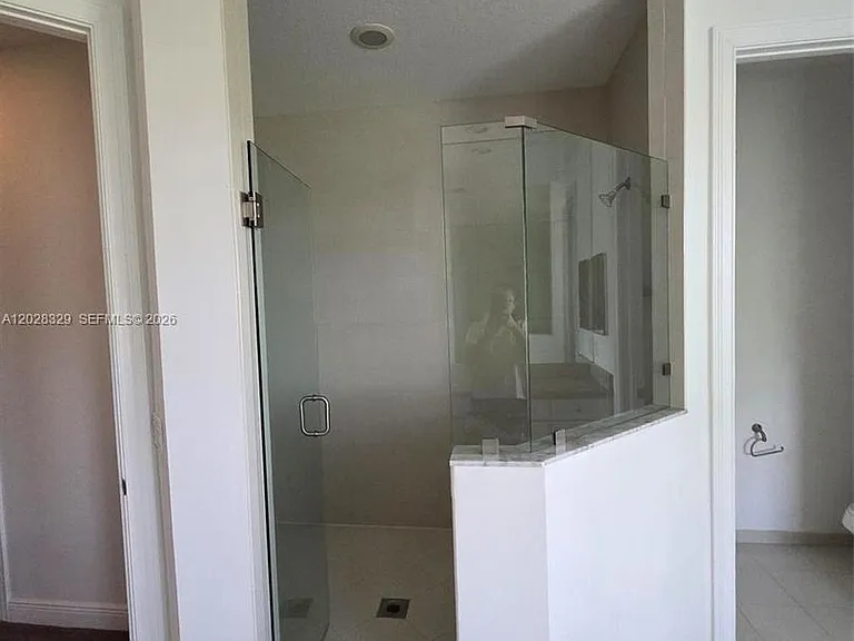 8671 Lakeside Bnd #1 — Photo 14
