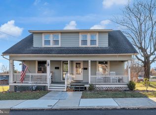 634 Buttonwood St, Perkasie, PA 18944