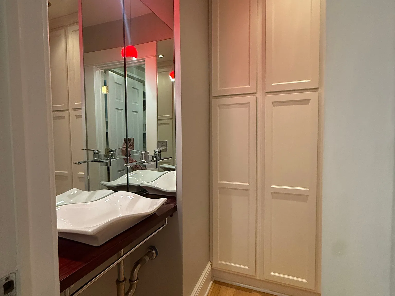2 bed, 1.5 bath, 1380 sqft, $2,300 — Photo 2