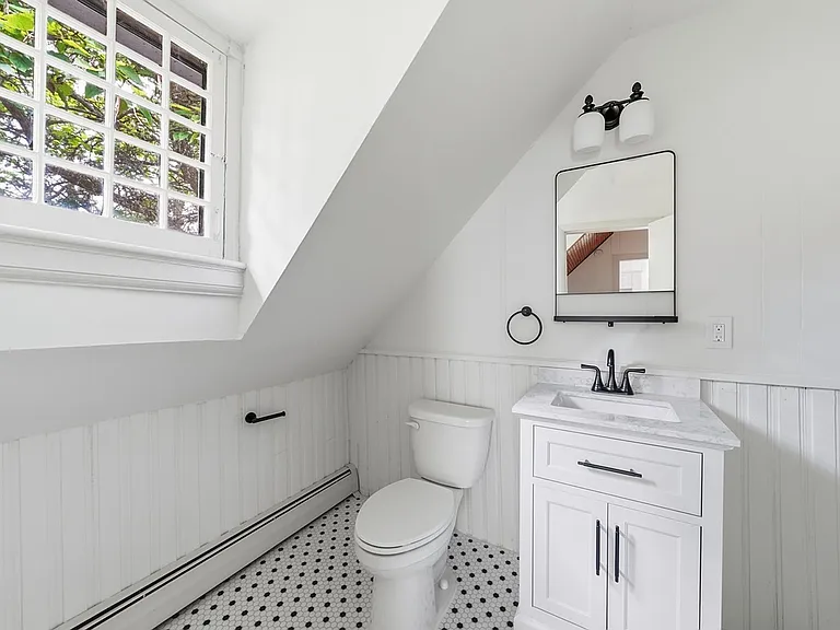 245 Clinton St — Photo 22