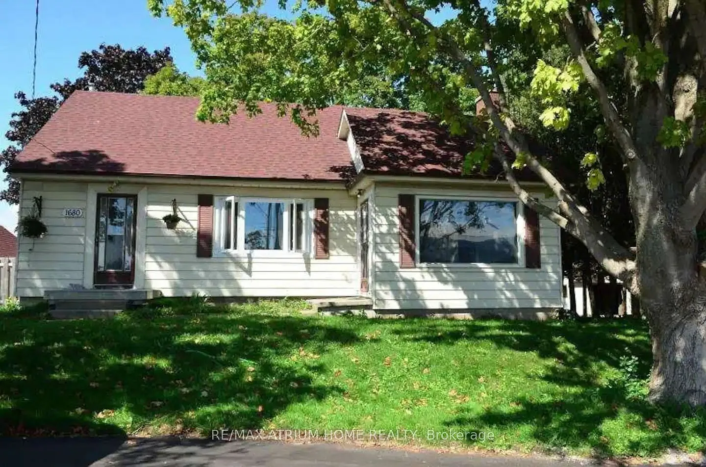 3 bed, $3,200 — Photo 3