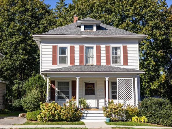 92 Mill St, Geneva, NY 14456