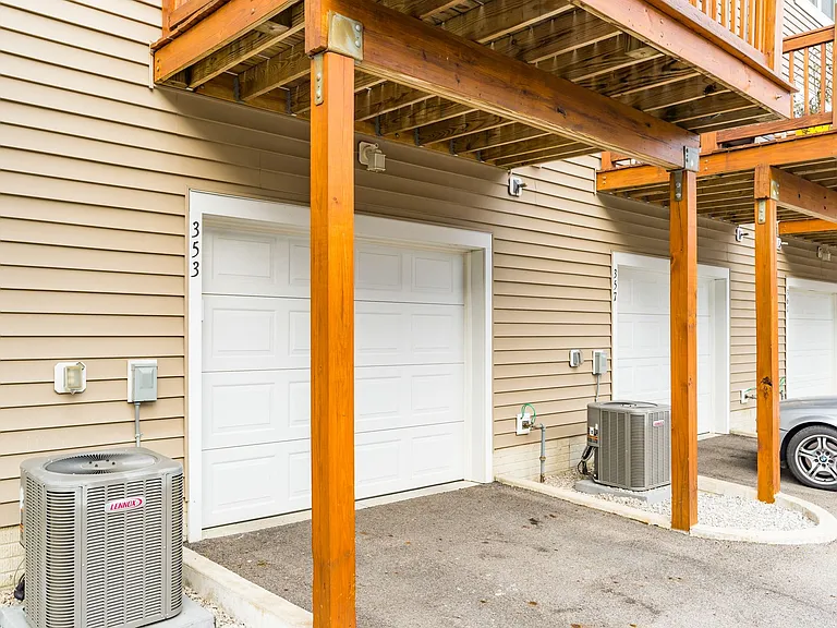 353 Laurel Creek St — Photo 39
