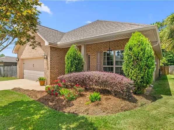 1114 McMurray Pl W, Mobile, AL 36609