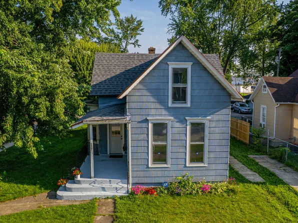 137 E Fulton St, Michigan City, IN 46360