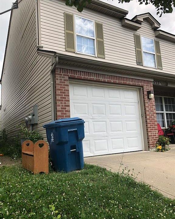 2nd image of 533 Narrow Brook Dr