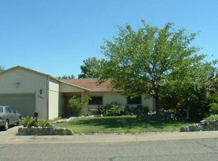 151 Woodhill Dr, Redding, CA 96003