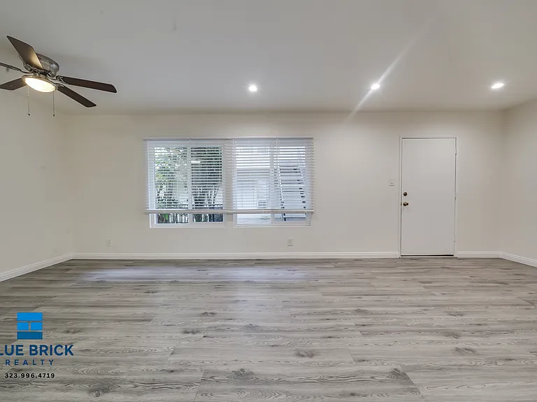 1145 Elden Ave #5 — Photo 2