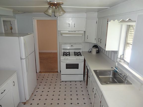 5th image of 1058 Mount Pleasant Ave