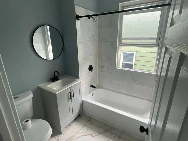 100 Smith St #2A — Photo 6