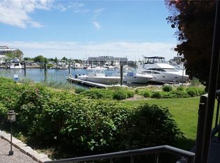 15 1/2 Water St APT 8, Groton, CT 06355