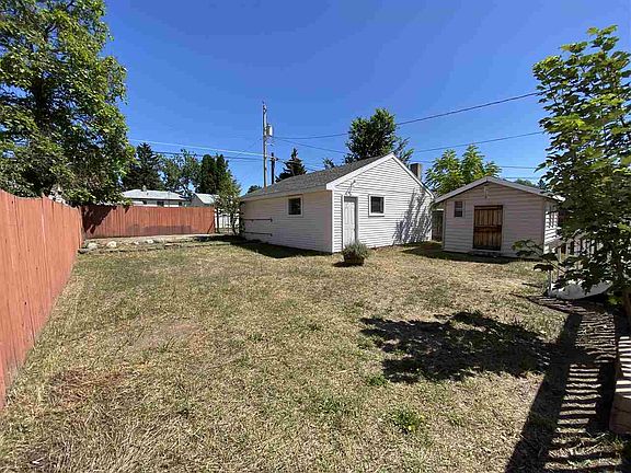 2nd image of 1511 E Dalton Ave