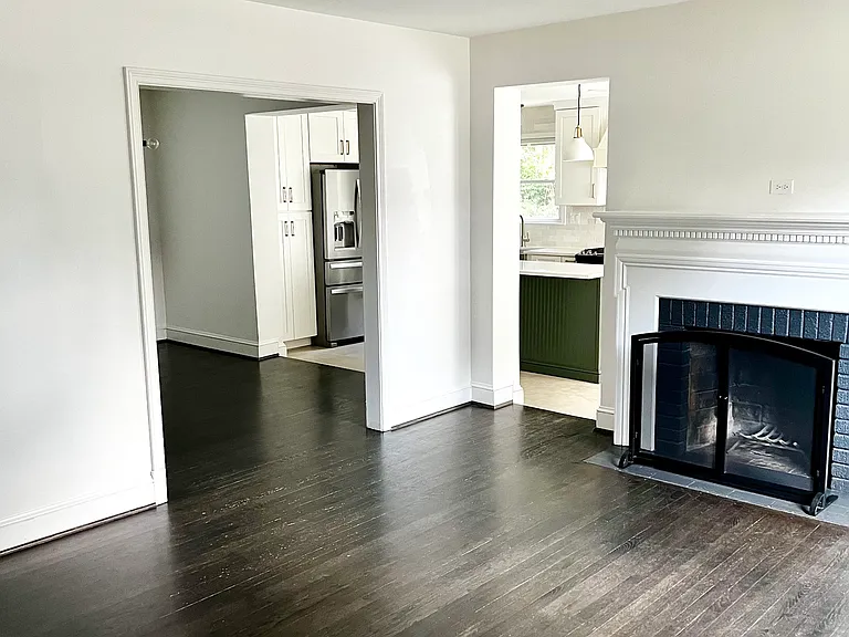 3104 Collard St — Photo 2