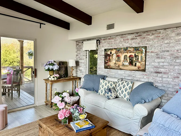 720 Sky Mountain Ln — Photo 14