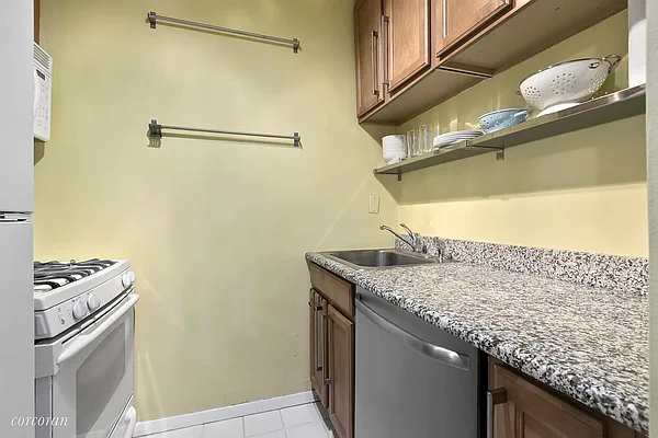 Sold by Corcoran | media 3