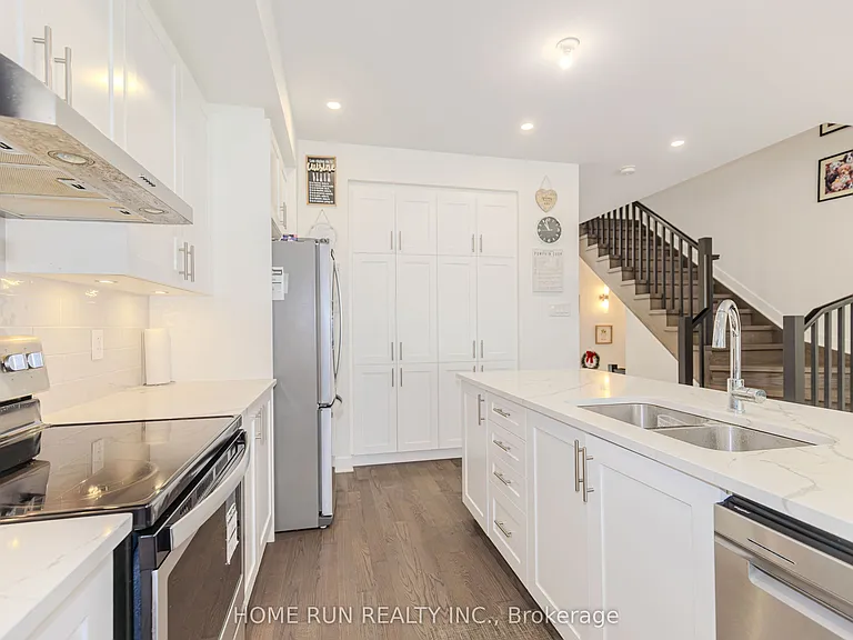 206 Bristol Cres — Photo 12