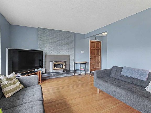 4th image of 508 S 99th Ave SE