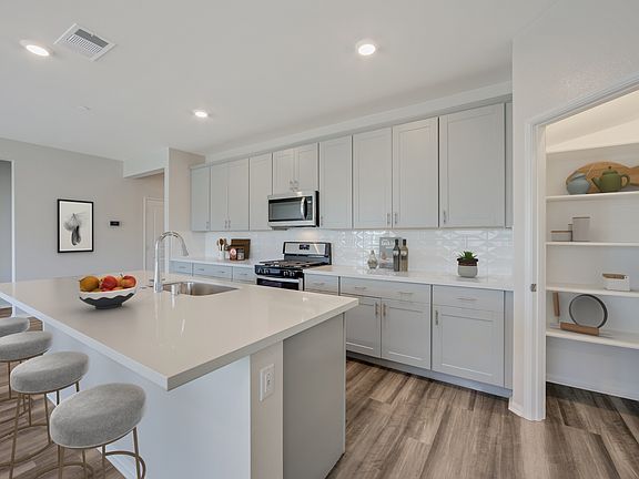 5th image of 31043 Alcove Ln