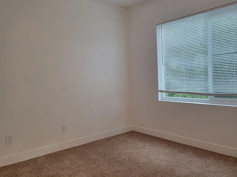 4707 Rosemead Blvd — Photo 2