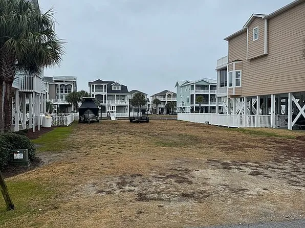 15 Cumberland St, Ocean Isle Beach, NC 28469