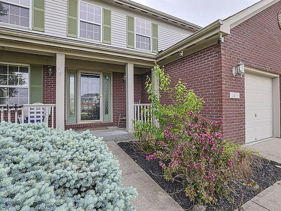 3rd image of 1095 Pinewood Dr