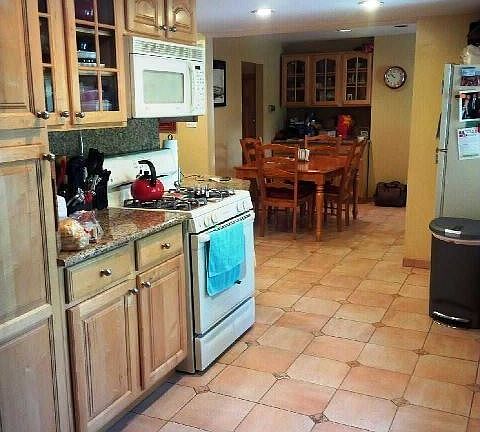 2nd image of 73 Davison Ave