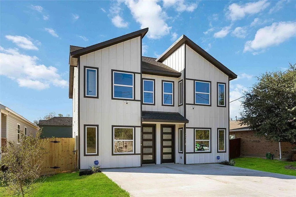 2 bed, 2.5 bath, $1,800 — Photo 2
