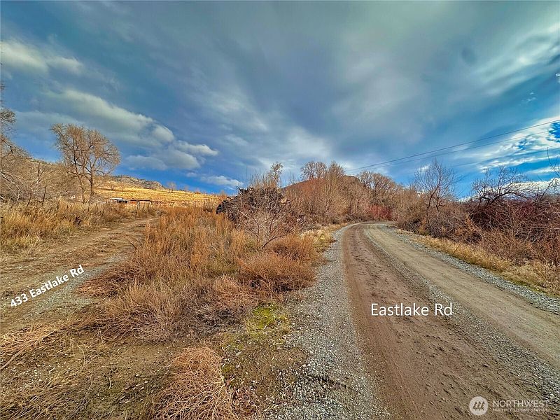 4th image of 433 Eastlake Road