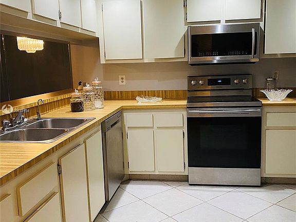 5th image of 8030 Hampton Blvd APT 309