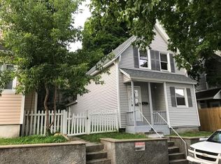13 Arthur St, Lowell, MA 01851
