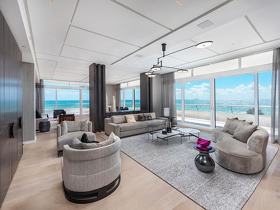 3rd image of 3315 Collins Ave APT 5A