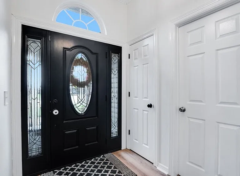 6820 Cutter Ct — Photo 3