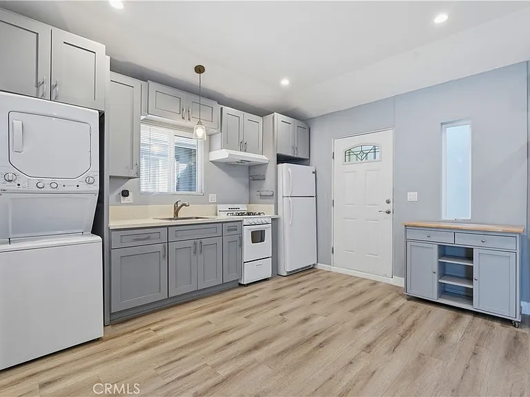 5862 Beck Ave #1/2 — Photo 8