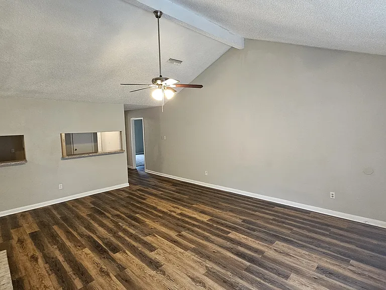 23915 Spring Fork Dr — Photo 10